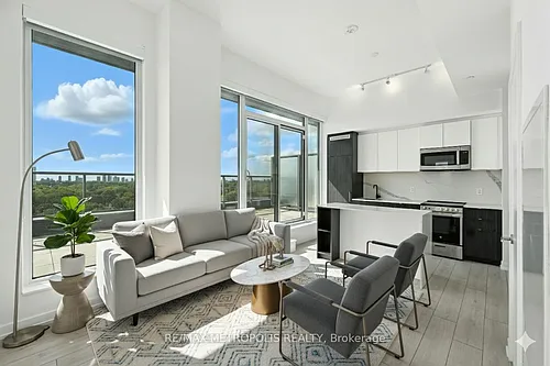 500 Dupont St #815 Photo 1