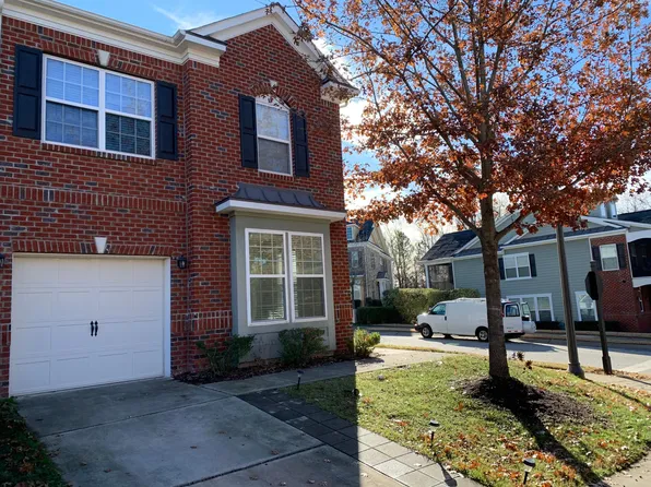 1819 Whirlaway Ct, Cary, NC 27519
