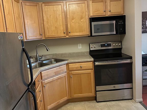3rd image of 3624 E 38th St APT D