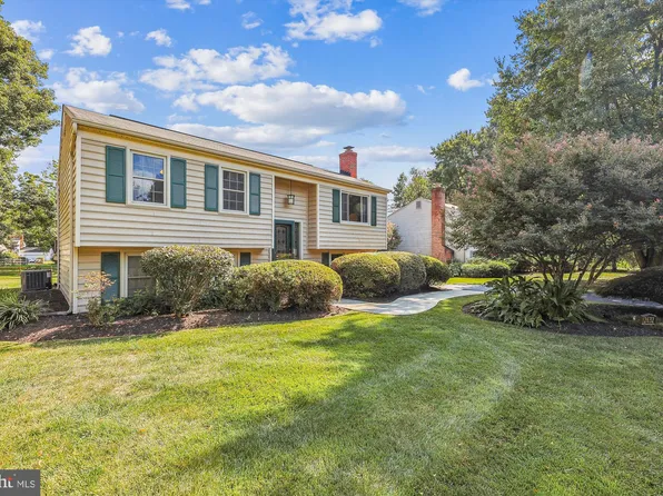 12632 Magna Carta Rd, Herndon, VA 20171