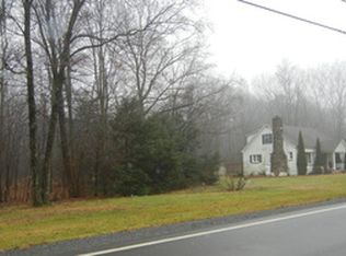 173 Camelback Rd, Tannersville, PA 18372