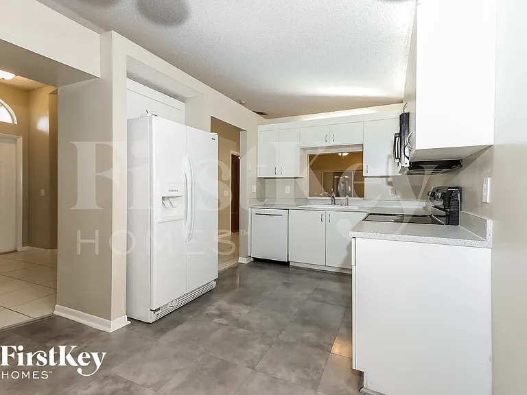 4652 Concordia Ln — Photo 7