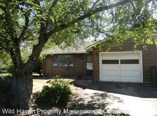 2416 NE Cowls Ct, McMinnville, OR 97128