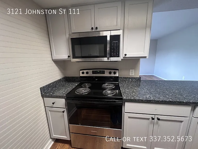 3121 Johnston St #111 — Photo 1