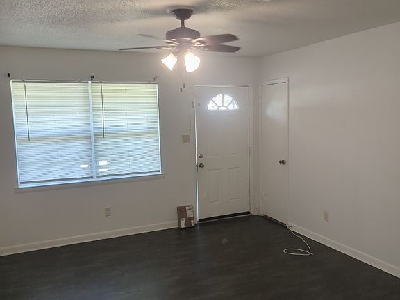 103 Blaylock - Living Room_08012024