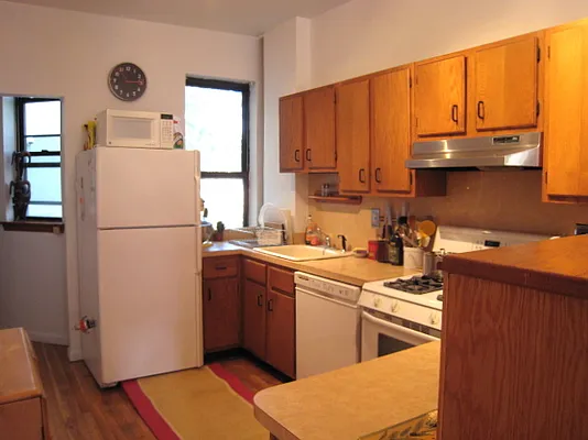 Sold by Garfield Realty  | media 7