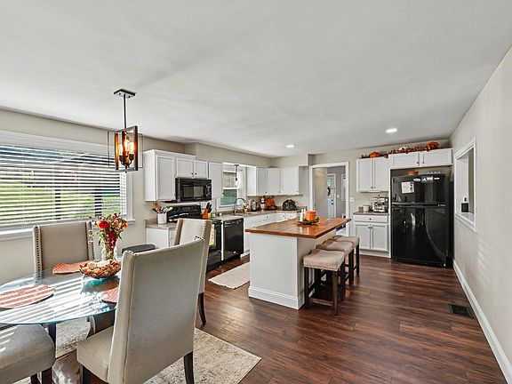 5th image of 9082 Persimmon Grove Pike