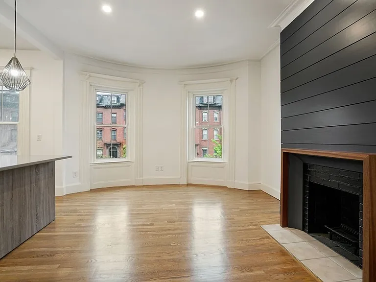 512 Massachusetts Ave #3 — Photo 10