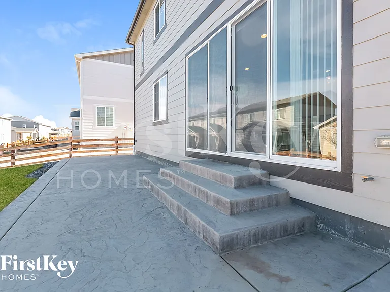 21033 E Tufts Ave — Photo 14