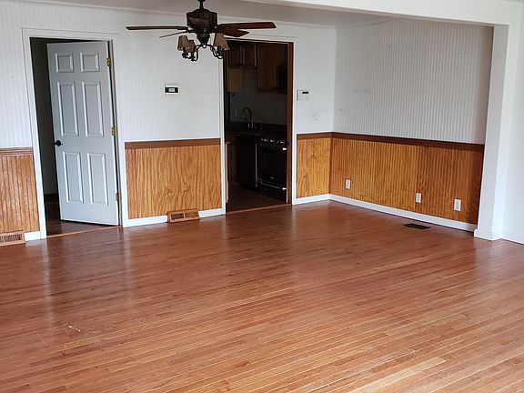 5th image of 88 Danforth Dr