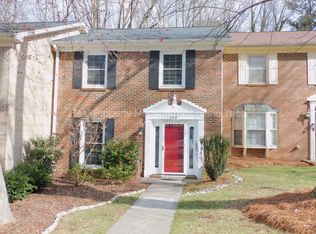 2418 Cottage Pl, Greensboro, NC 27455
