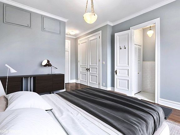 3rd image of 140 W 69th St APT 106