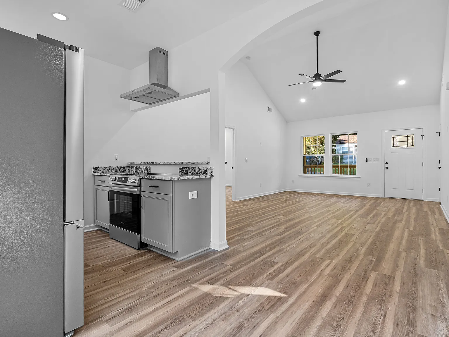 2301 Sea Gull Ln — Photo 4