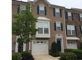 96 River Ln, Delanco, NJ 08075