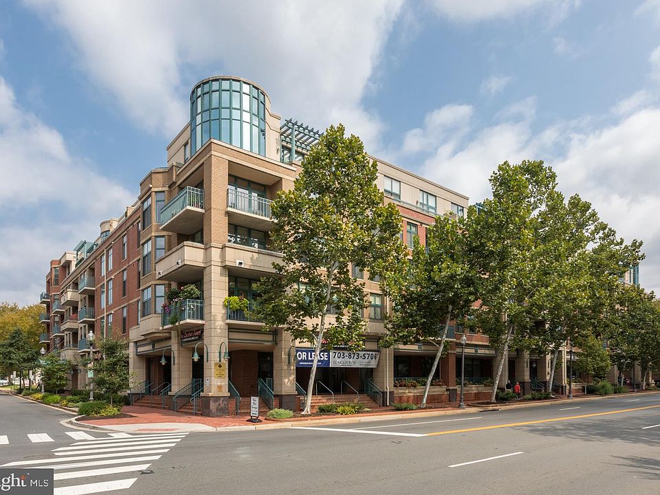 1st image of 502 W Broad St APT 422