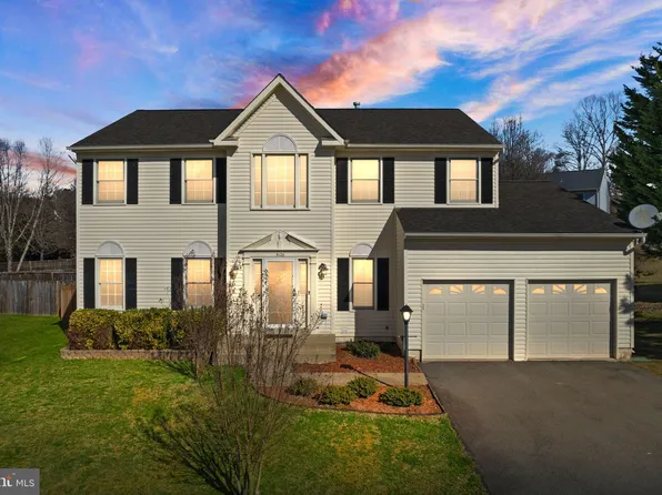 5126 Lake Terrapin Dr, Woodbridge, VA 22193