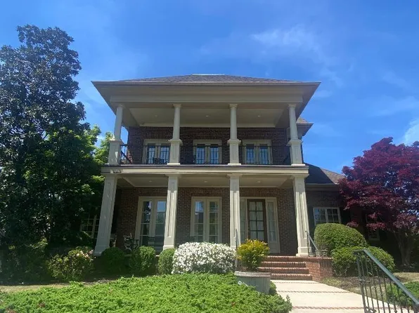 1561 Black Hall Ln SE, Decatur, AL 35601
