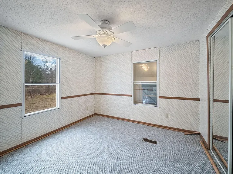 13 Alder Ln — Photo 12