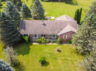 3347 Dunham Rd, Highland, MI 48357