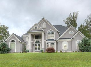 523 Edgewood Rd, Hurricane, WV 25526