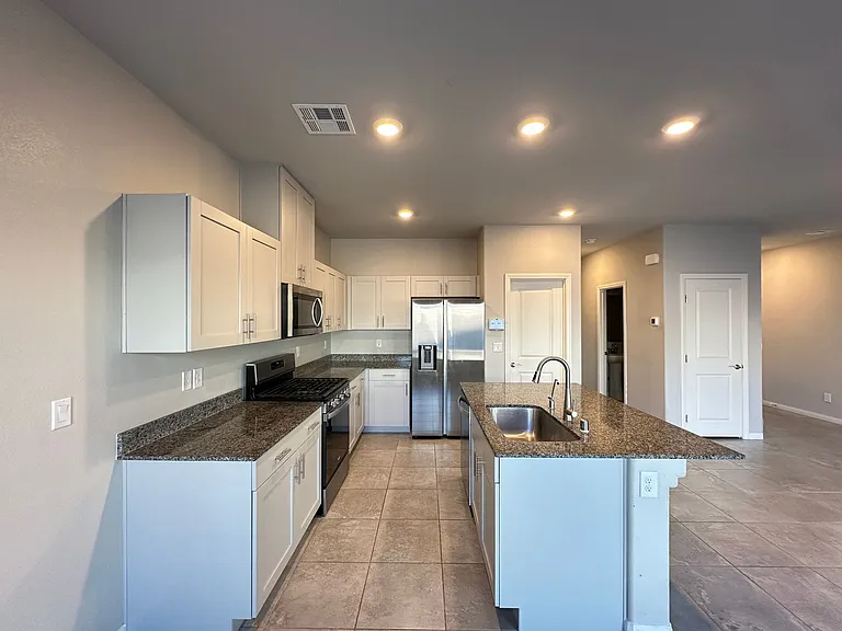 7860 Pink Opal Ave — Photo 6