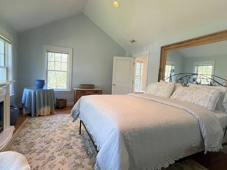 111 Cove Hollow Rd — Photo 34