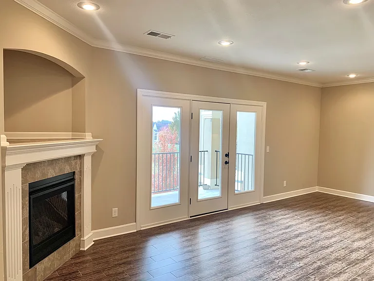Mansions At Canyon Creek Apartments — Photo 44