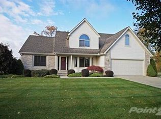 372 Cloverview Ln, Howell, MI 48843