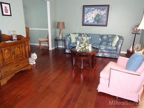2nd image of 12774 Windsor Ct