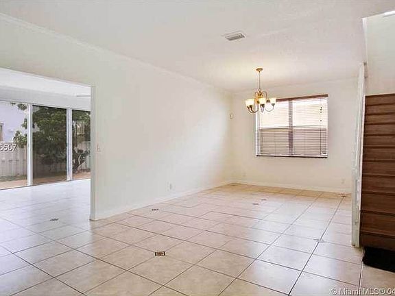4th image of 16236 NW 18th St