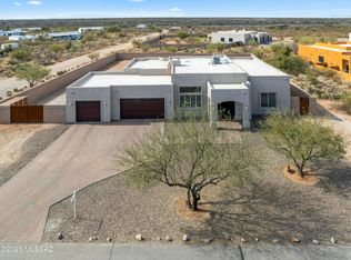 9090 S Halana Ln, Vail, AZ 85641