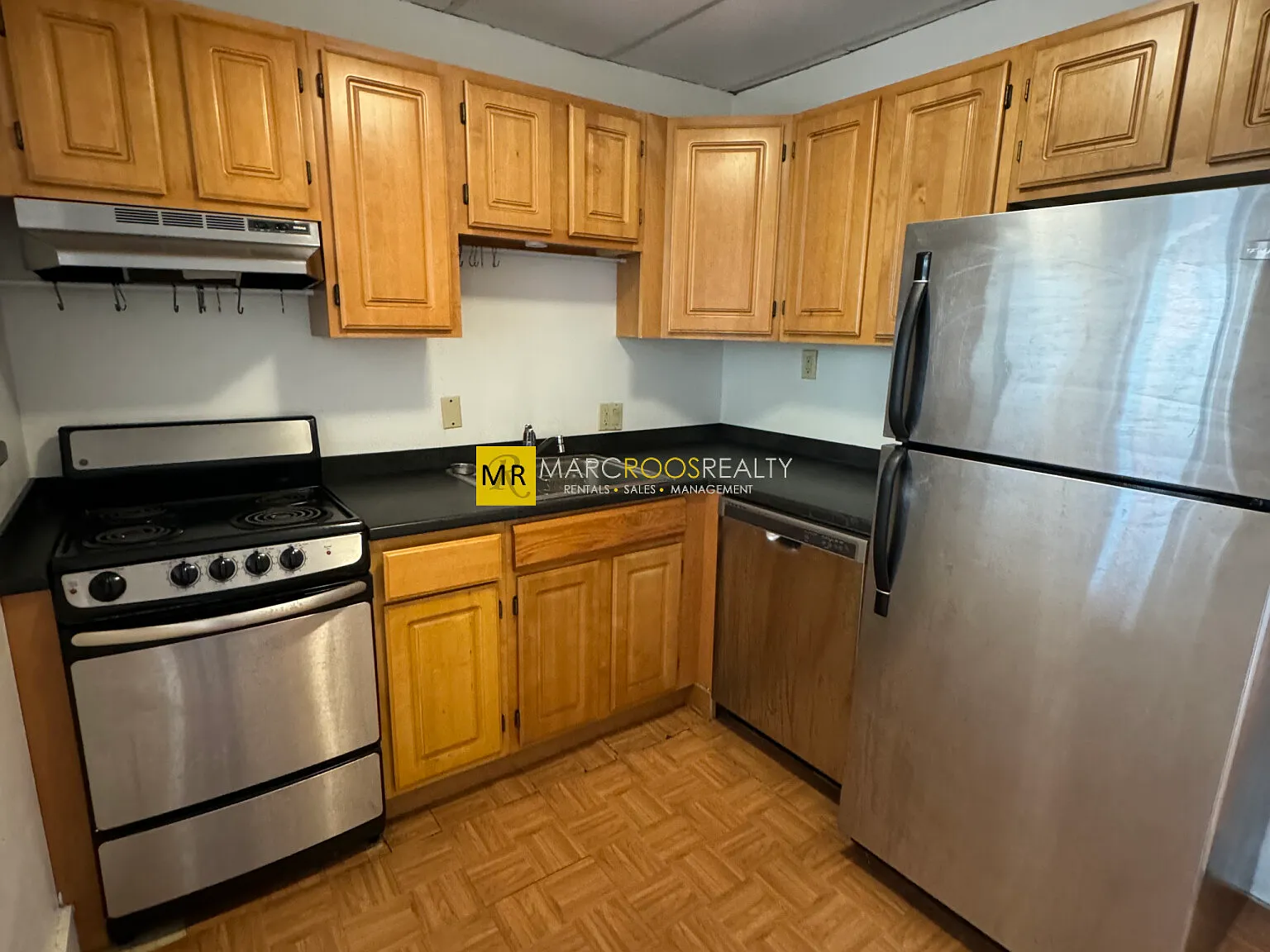 2 bed, $3,600 — Photo 2