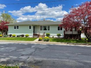 101 Orchard St, Moscow, PA 18444