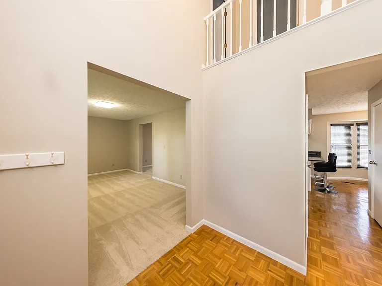 6085 Tara Hill Dr — Photo 4