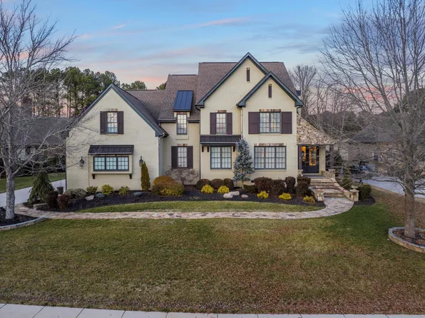 7960 Jonathan Dr, Ooltewah, TN 37363