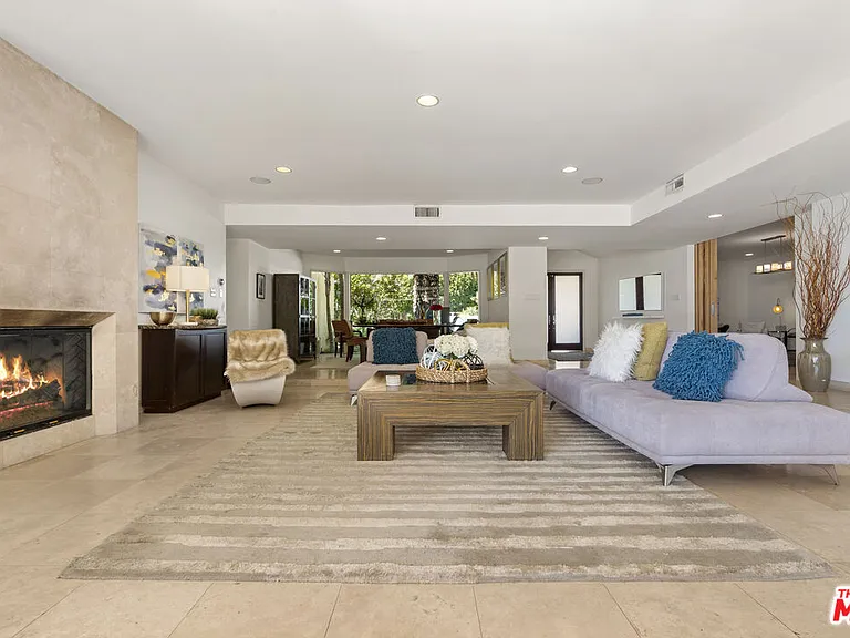 510 Leslie Ln #A — Photo 8