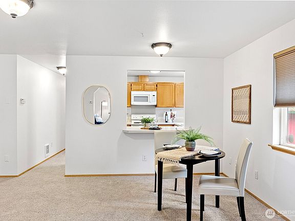 5th image of 6123 NE Center Street