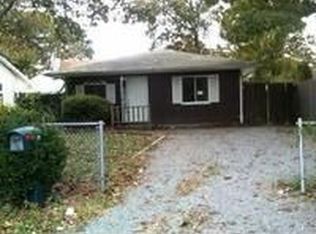179 Moriches Ave, Mastic, NY 11950