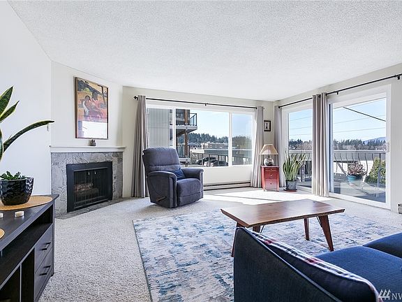 Spacious living room with awesome views 