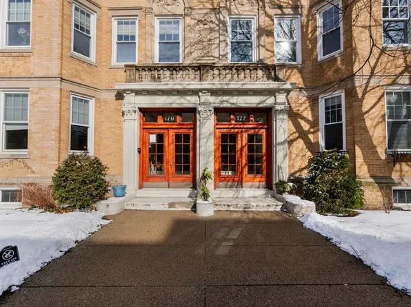 120 Sewall Ave #A, Brookline, MA 02446