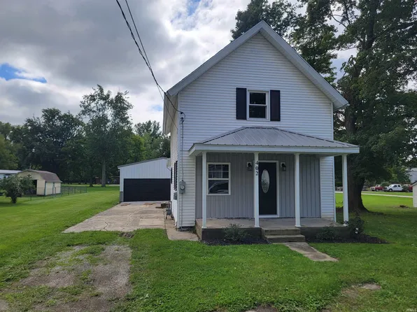 402 E County Line Rd, Wolcottville, IN 46795