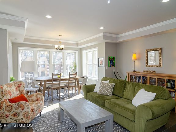 3rd image of 5940 N Paulina St #2