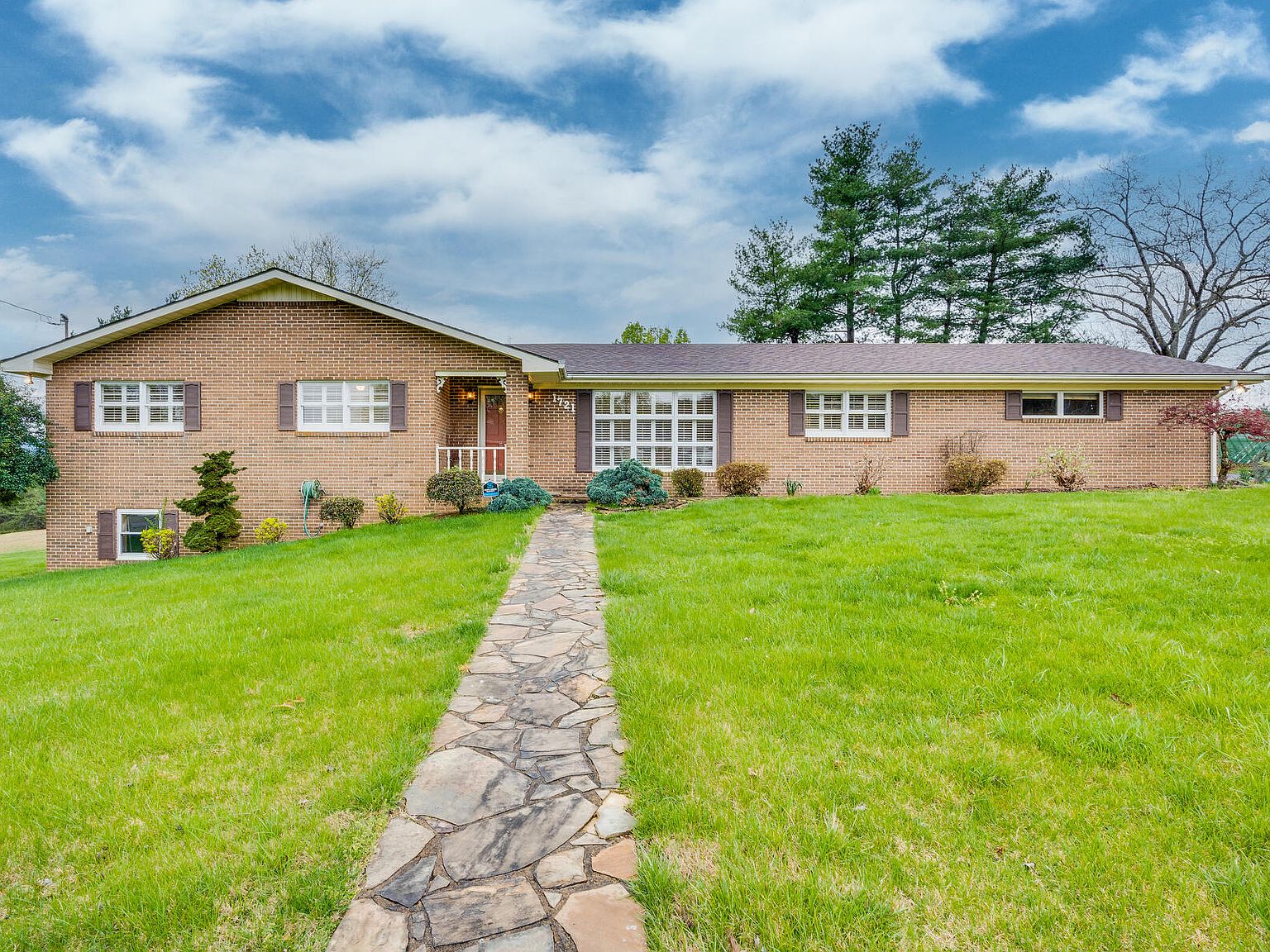 1721 Delwood Cir, Greeneville, TN 37745 Zillow