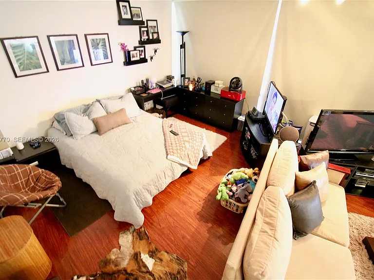 900 Bay Dr #215 — Photo 12