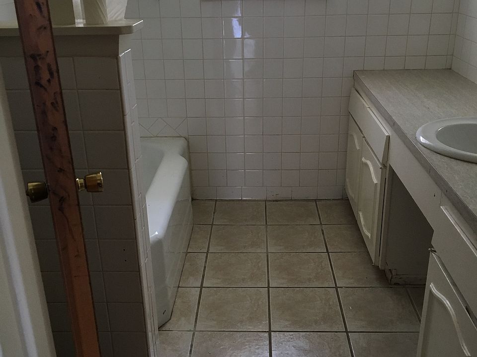 1st image of 1016 N Wells St