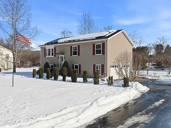 2nd image of 8 Wall St