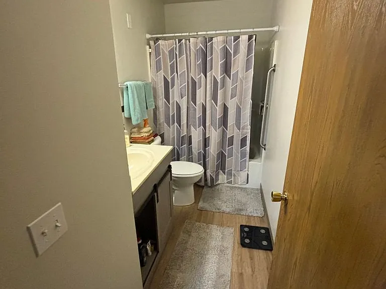 1038 Fond du Lac Ave — Photo 14