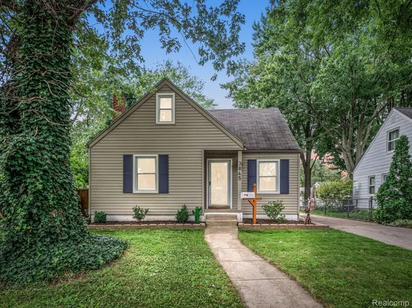 3845 Cummings Ave, Berkley, MI 48072