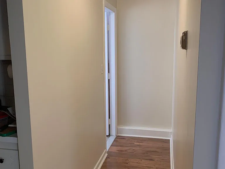 B1 Colonial Dr — Photo 5