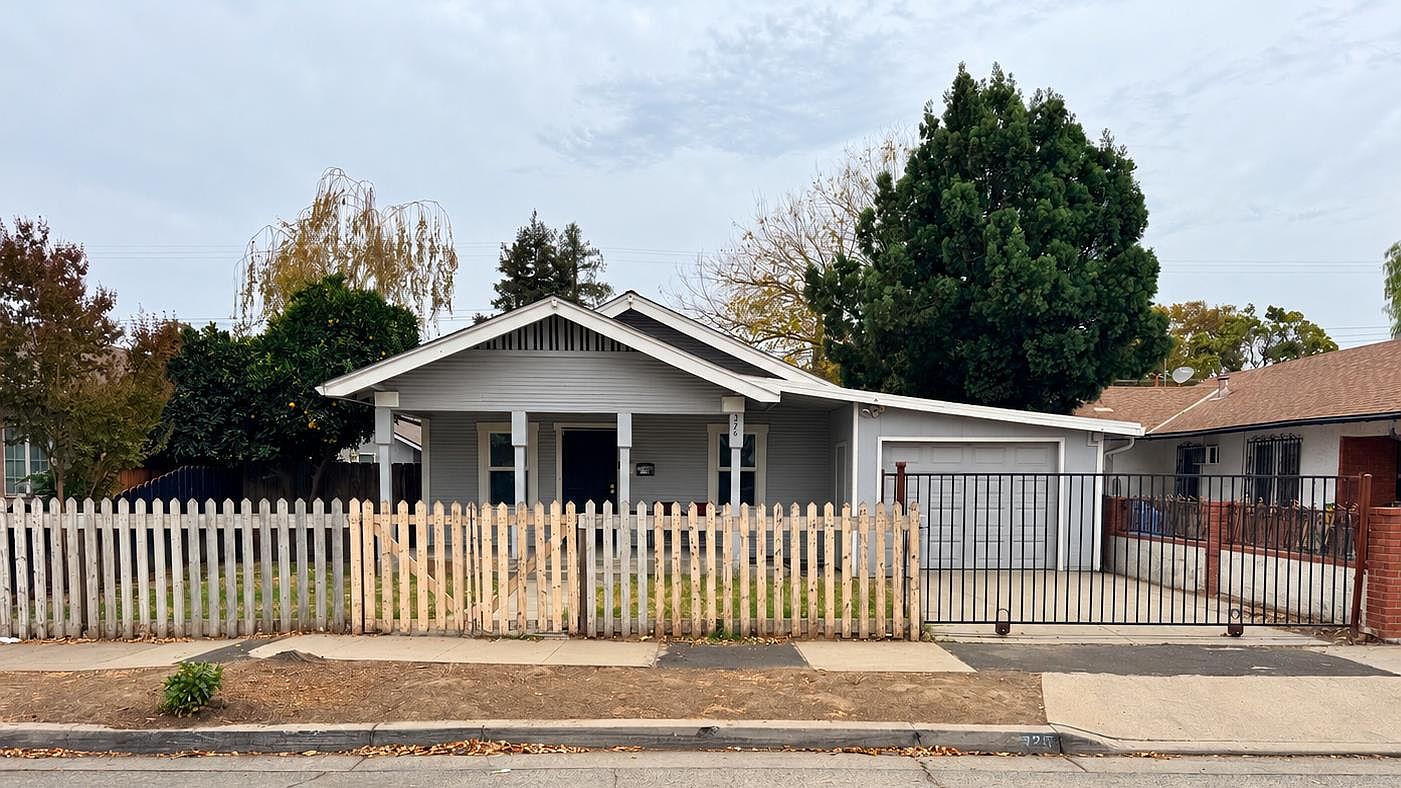 326 Roselawn Ave